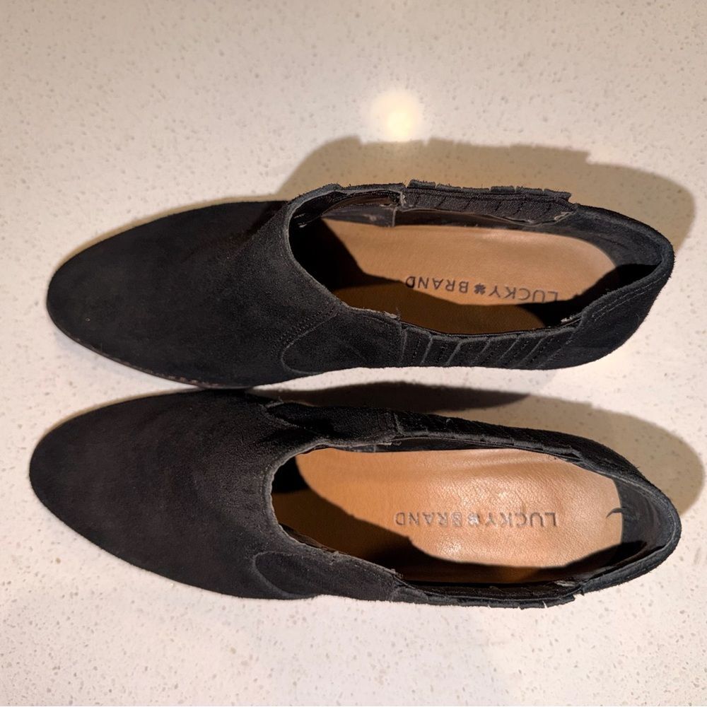 Lucky Brand LP-Folley Suede Ankle Bootie Black Size 8 Elastic Goring Stacked - Picture 7 of 9